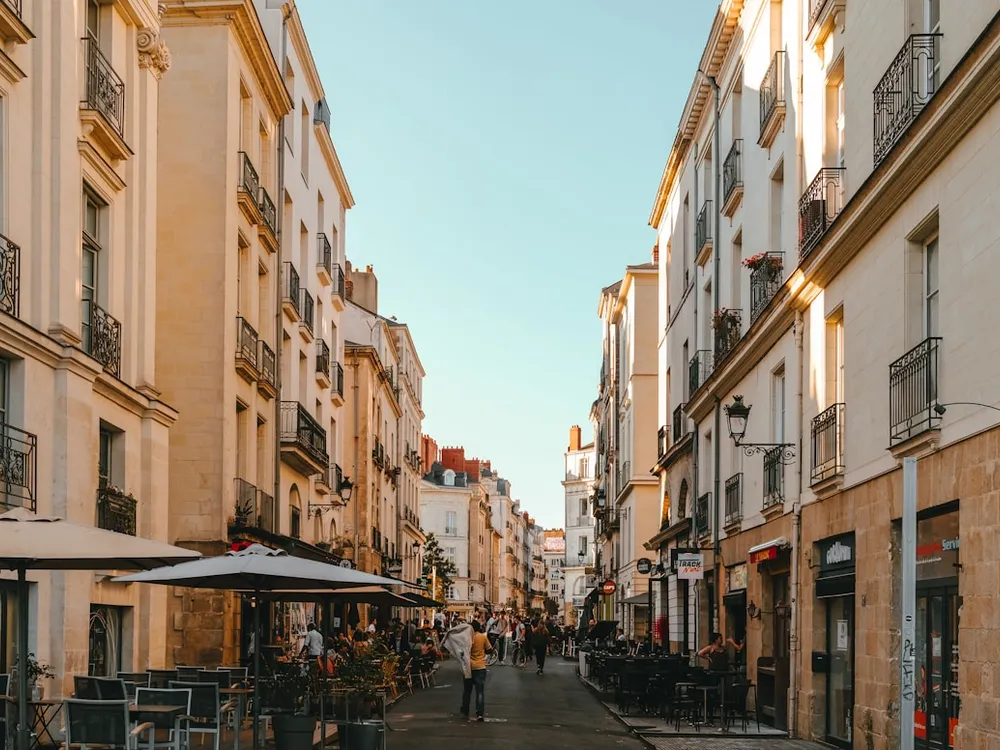 Rue d'immeubles à Nantes